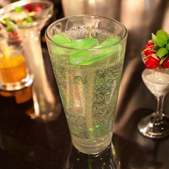 Hand Crafted Mojito Cocktail Gel Wax Candle - Picture 4 of 4